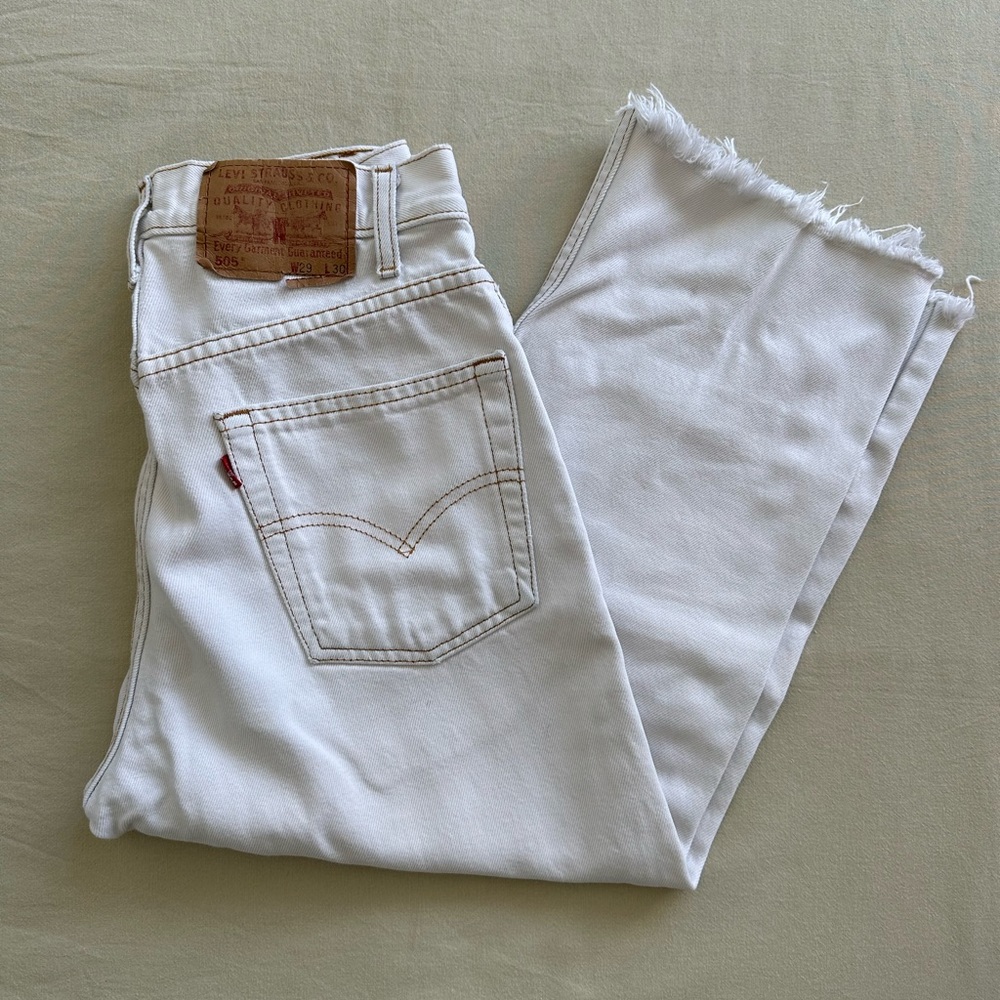 Levi’s 505 Cropped White Jeans W29